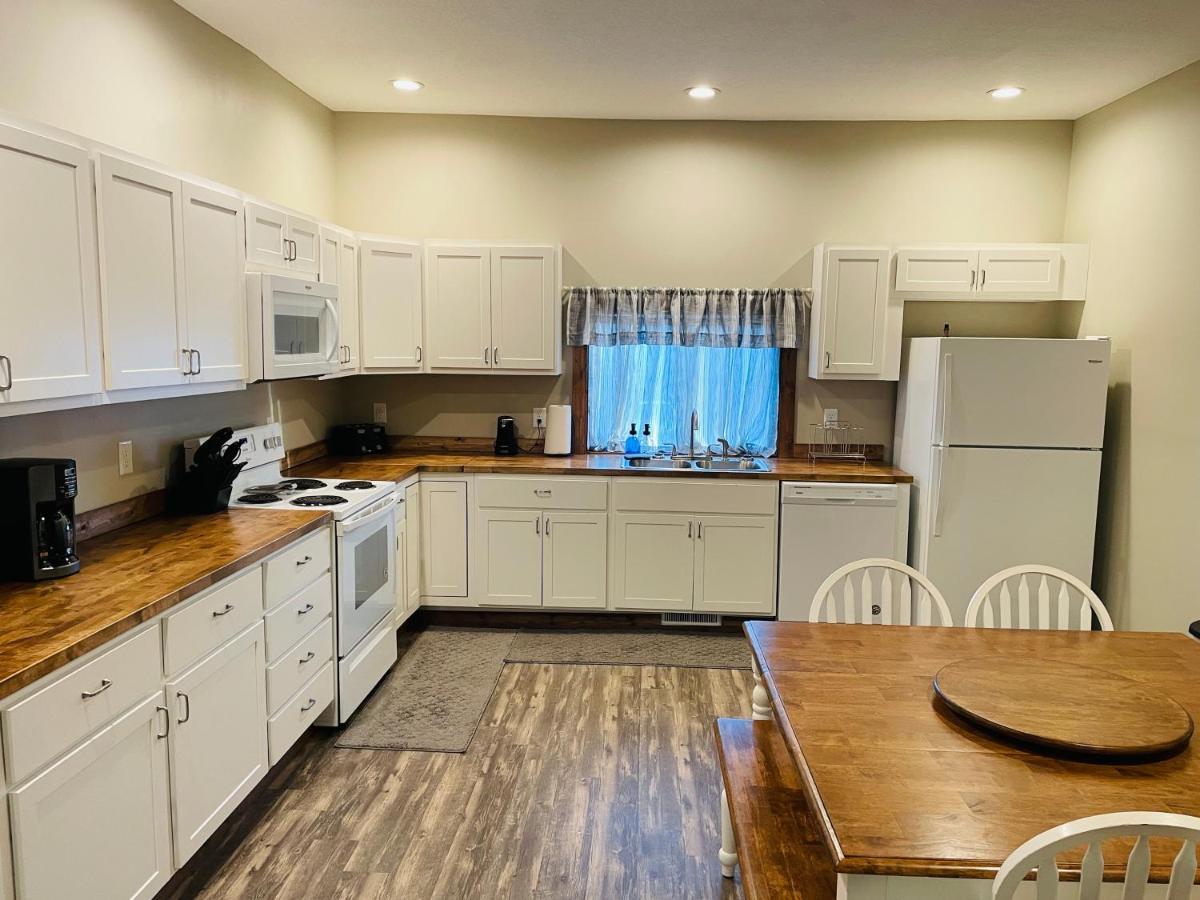 Modern Farmhouse 3 Bed, 2 Bath Apartment, Sleeps 7, Lots Of Space, Steps To Downtown, Honeywell & Eagles Theater Wabash Esterno foto