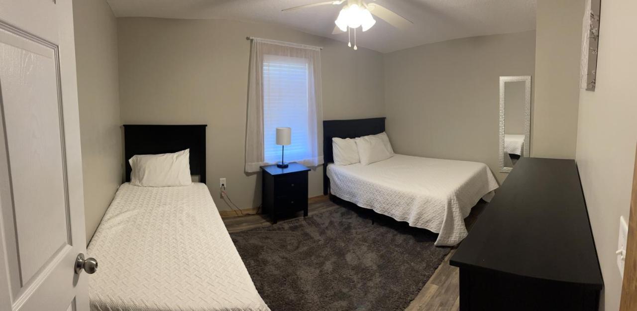 Modern Farmhouse 3 Bed, 2 Bath Apartment, Sleeps 7, Lots Of Space, Steps To Downtown, Honeywell & Eagles Theater Wabash Esterno foto